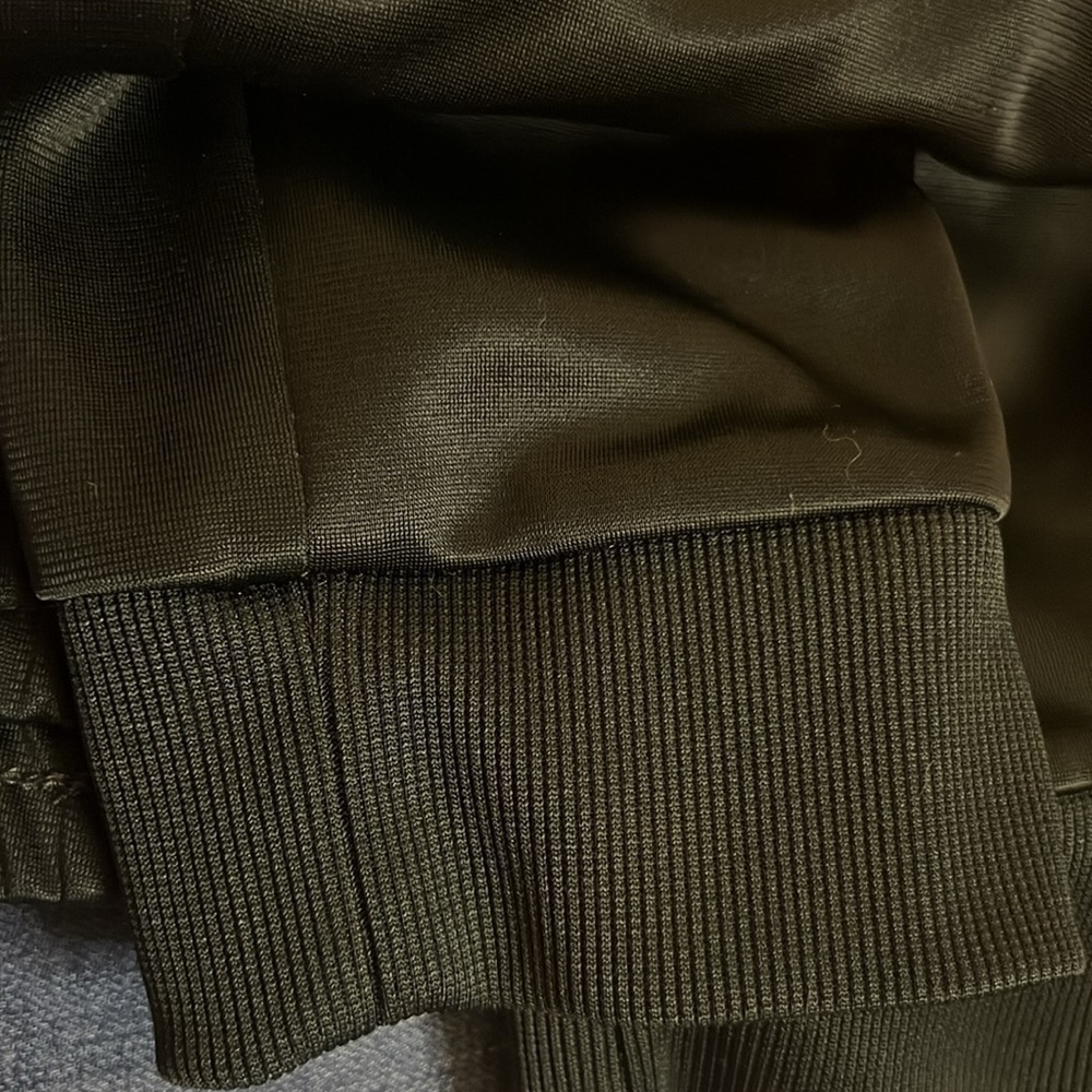 Puma Sweats - Picture 3 of 4